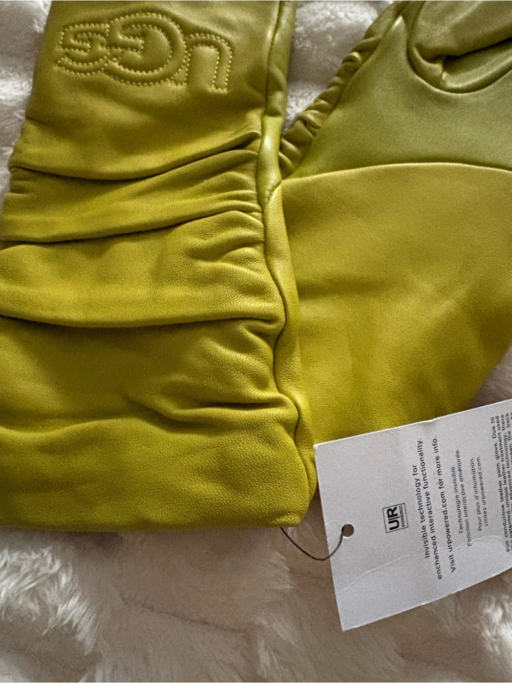 UGG Chartreuse Buttery soft leather Gloves size Large - Luxury! NWT - Picture 3 of 9